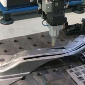 3D-fiber-laser-cutting-auto-parts-1
