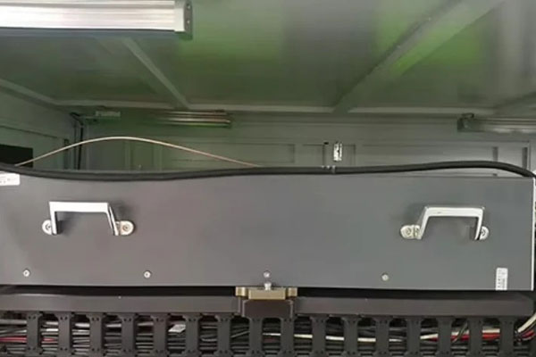 Infrared Picosecond Laser Source