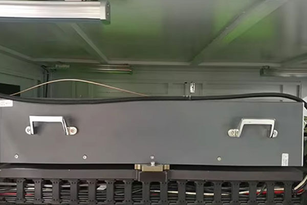 Picosecond laser sources