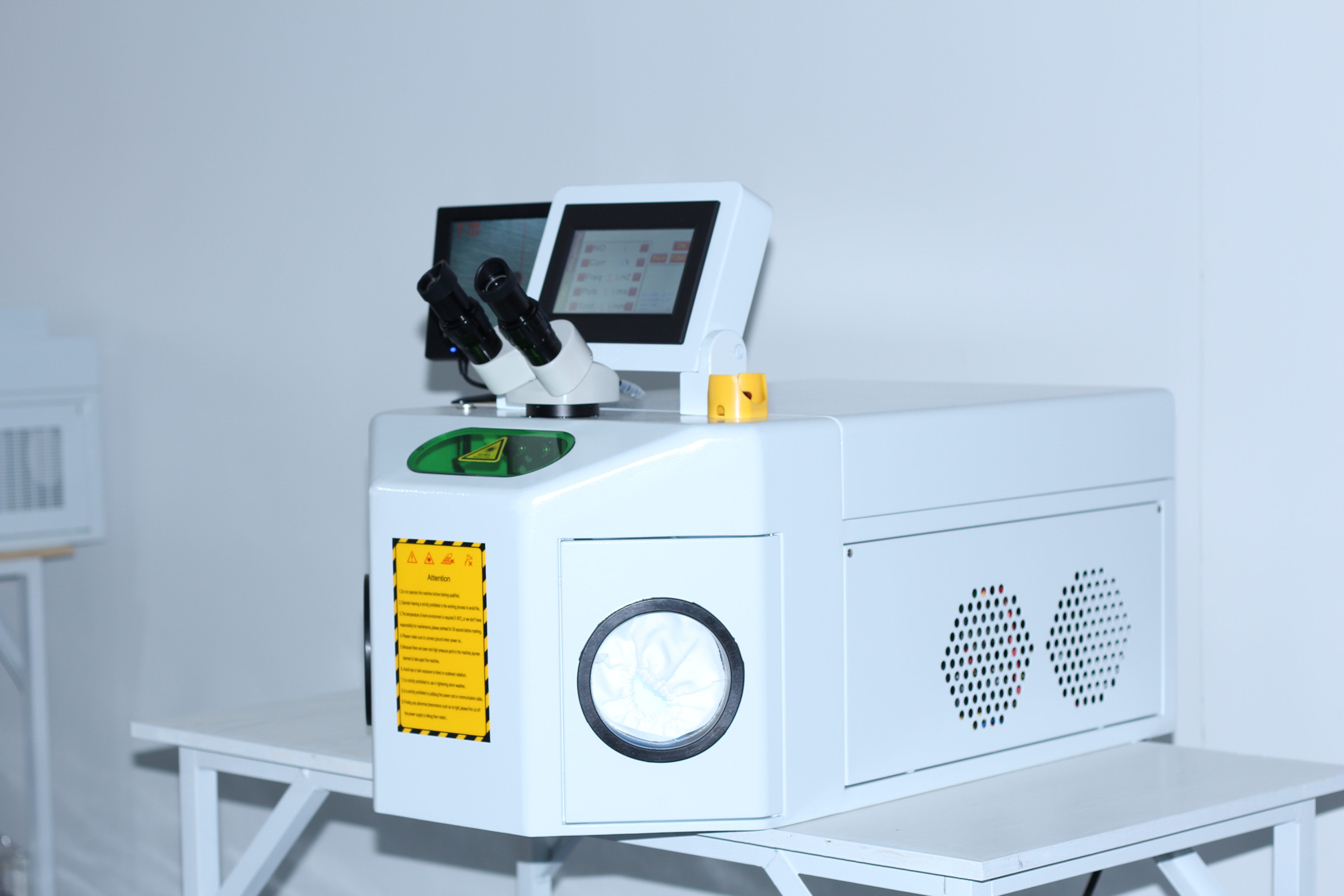 200W Jewelry Gold Silver Platinum Titanium Laser Welding Machine